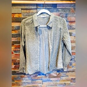 Maurices light green flowered button down